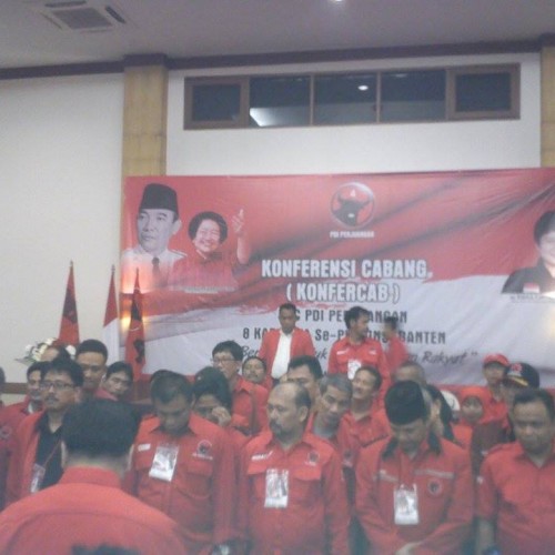 pelantikan 8 ketua dpc pdi p