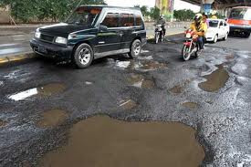 jalan berlubang