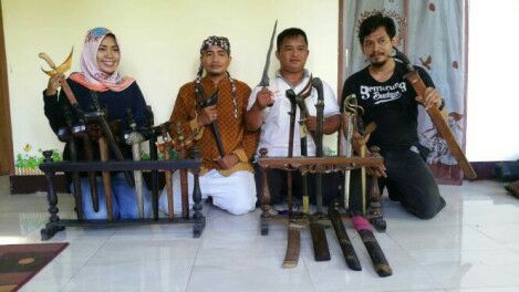 Golok manglid