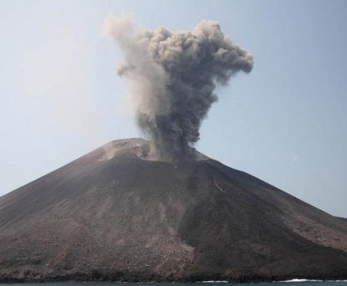 Erupsi Gunung Anak Krakatau Masih Aktif Hindari Aktivitas di Radius 500 Hingga 1 kilometer 1 Aktifitas Erusi Gunung Anak Krakatau yang terpantau BMKG
