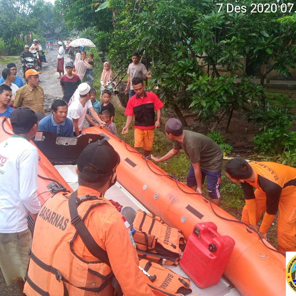 3 Santri Hanyut di Sungai Cilangkahan 2 Malingping, Satu belum ditemukan 1 basarnas banten