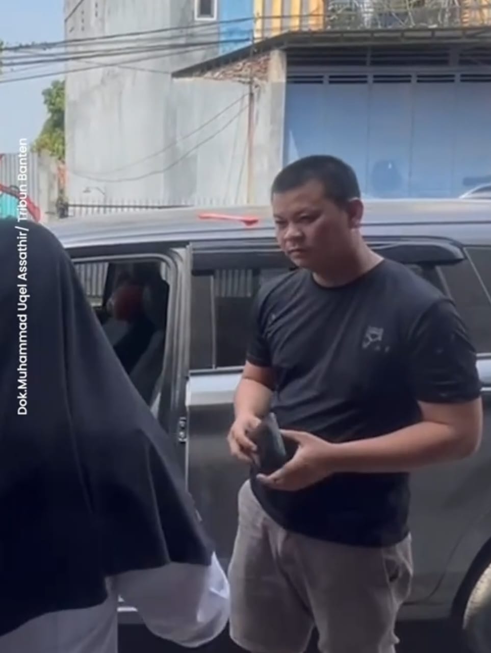 Pecah kaca mobil di Jombang Kota Cilegon Aksi pencurian pecah kaca Cilegon Avanza dibobol maling di Cilegon Modus pencurian pecah kaca mobil Maling spesialis pecah kaca Cilegon