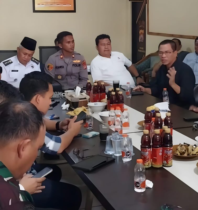 Fattullah Ketua Forum RT RW 01 Purwakarta perjuangkan pelebaran jalan