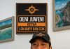 Deni Juweni, Ketua LSM BMPP dan ECW, duduk di kantor dengan papan nama resmi, menyerukan integritas dalam PPDB Cilegon 2025